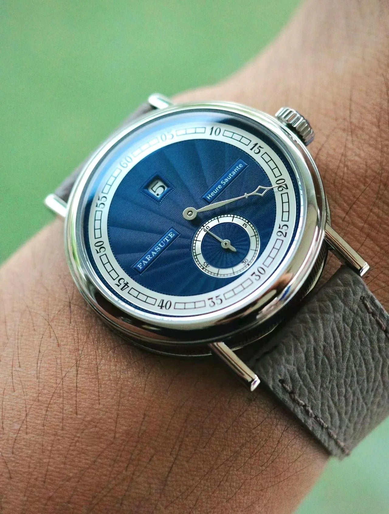 FARASUTE NL007B21 – Elegant Automatic.